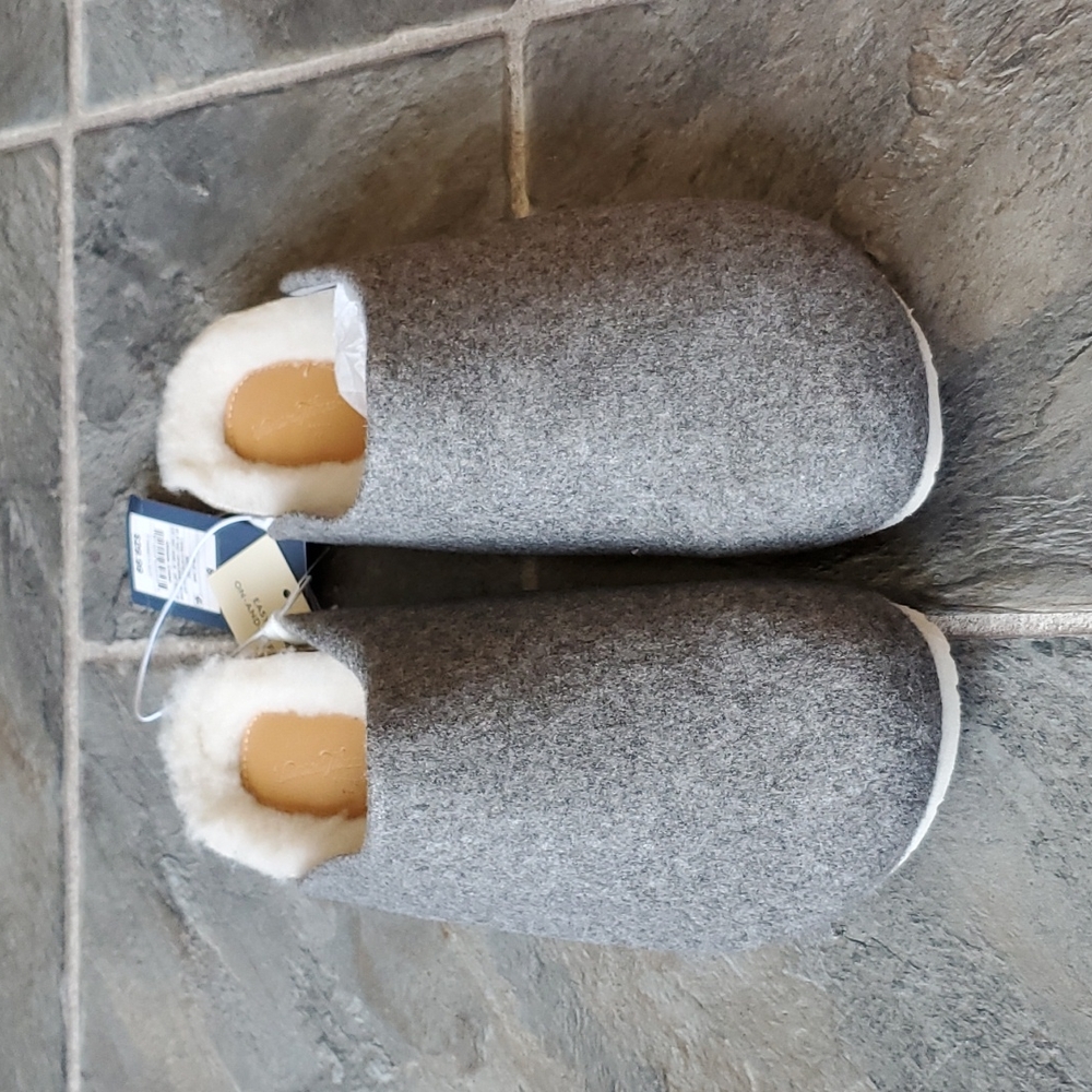 Universal Thread Bev Woman's Flats